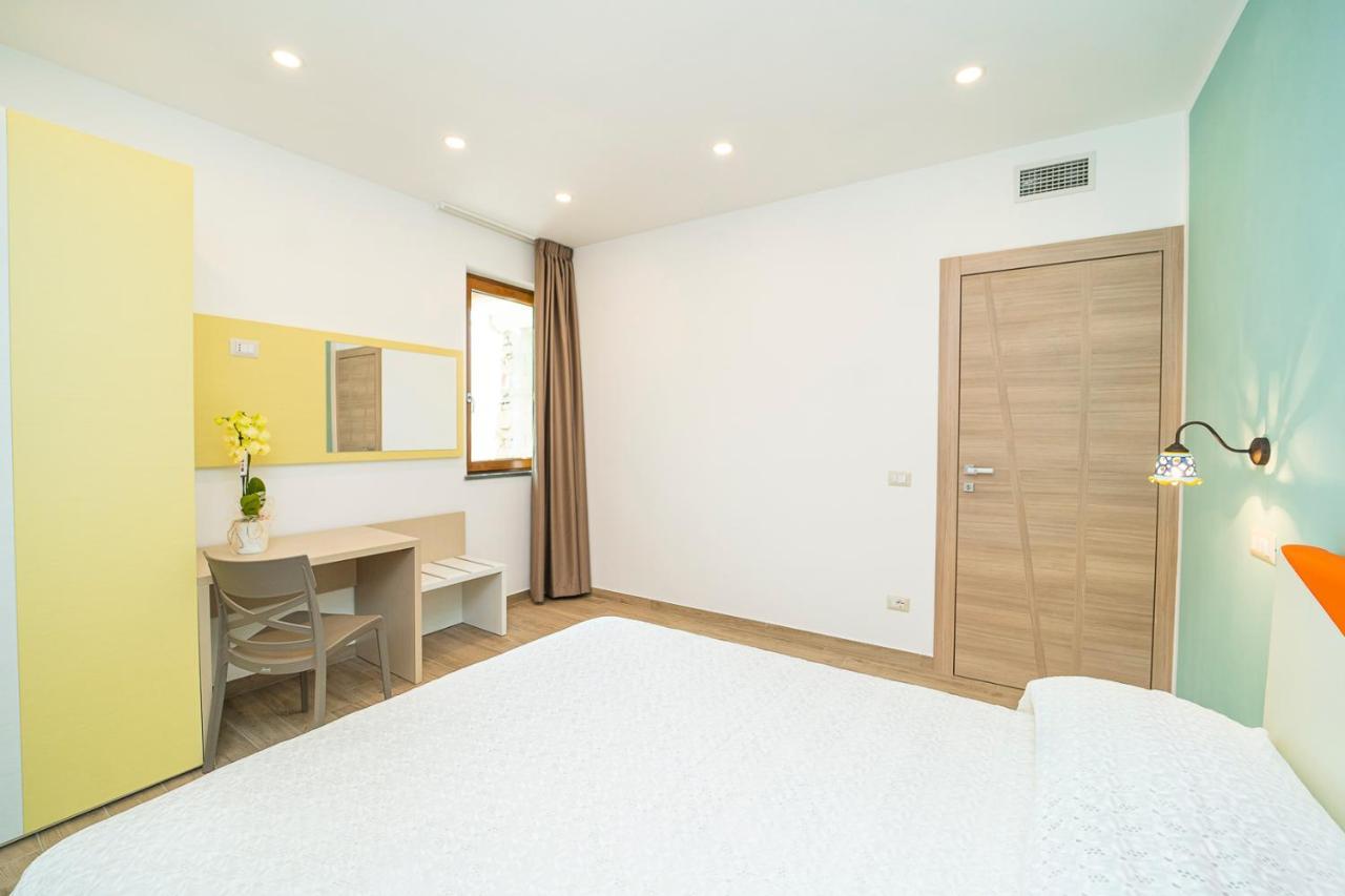 Tra Sole E Limoni Apartments ตรามอนติ ภายนอก รูปภาพ