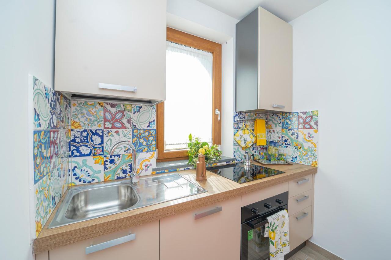 Tra Sole E Limoni Apartments ตรามอนติ ภายนอก รูปภาพ