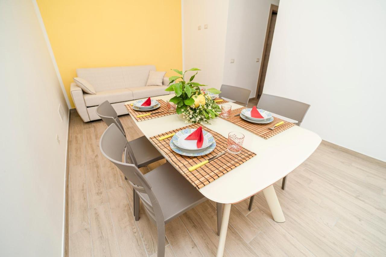 Tra Sole E Limoni Apartments ตรามอนติ ภายนอก รูปภาพ