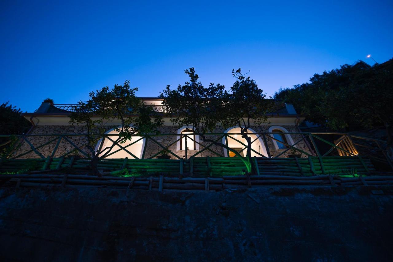 Tra Sole E Limoni Apartments ตรามอนติ ภายนอก รูปภาพ